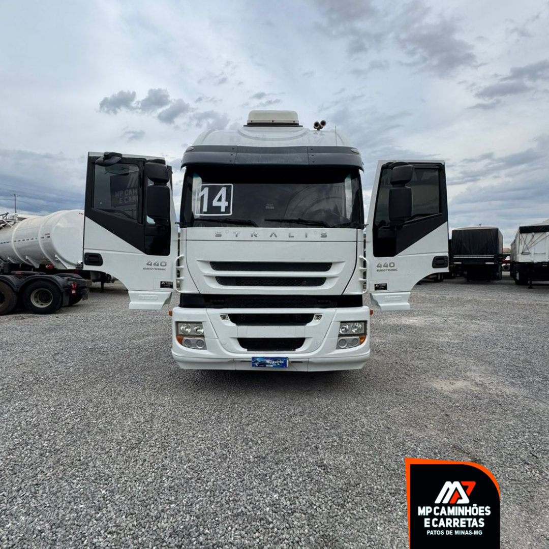Foto 2 - IVECO STRALIS 600S 44T