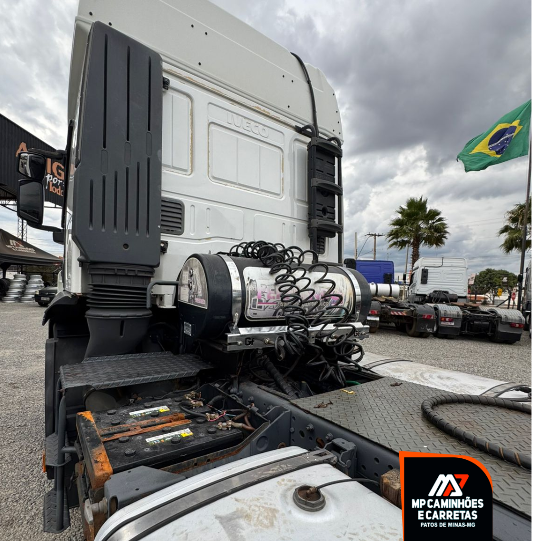 Foto 5 - IVECO STRALIS 600S 44T