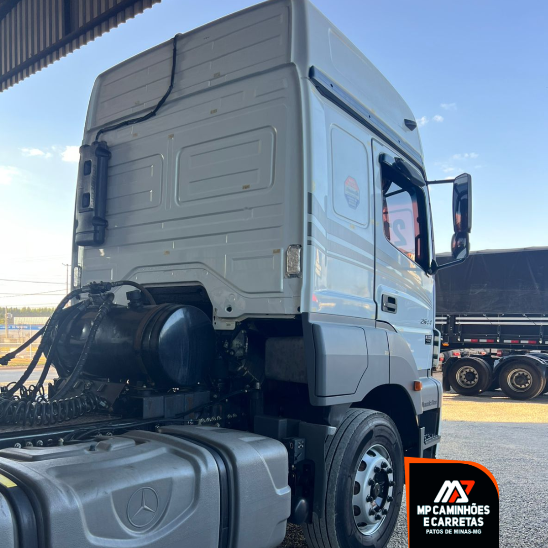 Foto 7 - MERCEDES BENZ AXOR 2644 S 6X4