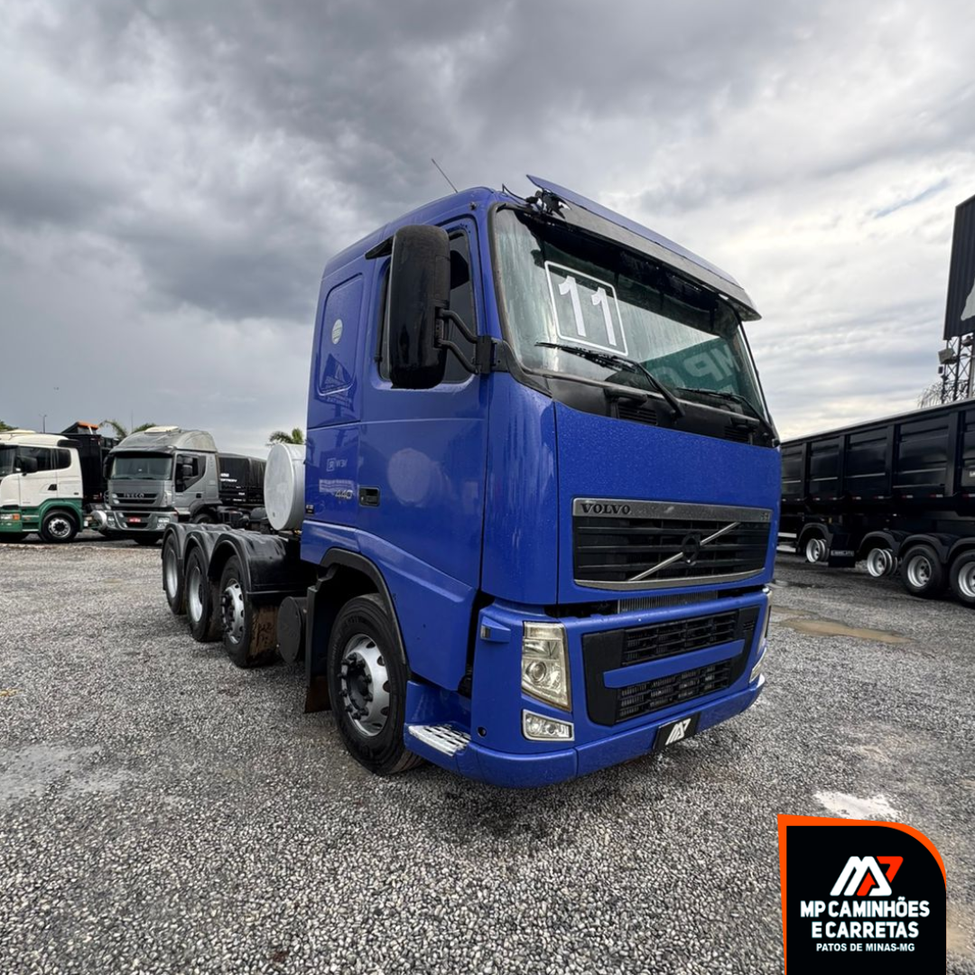 Foto 13 - VOLVO FH 440 8X2 T