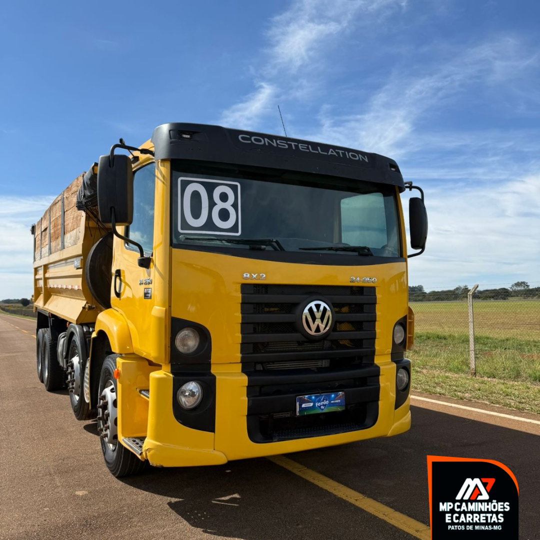 Foto 2 - VOLKSWAGEM 24.250 BITRUCK NA CAÇAMBA 